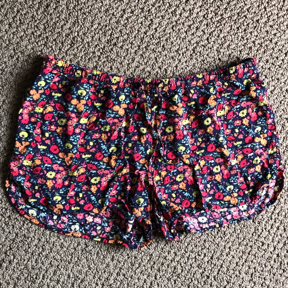 Women’s sleep/lounge shorts - Size M